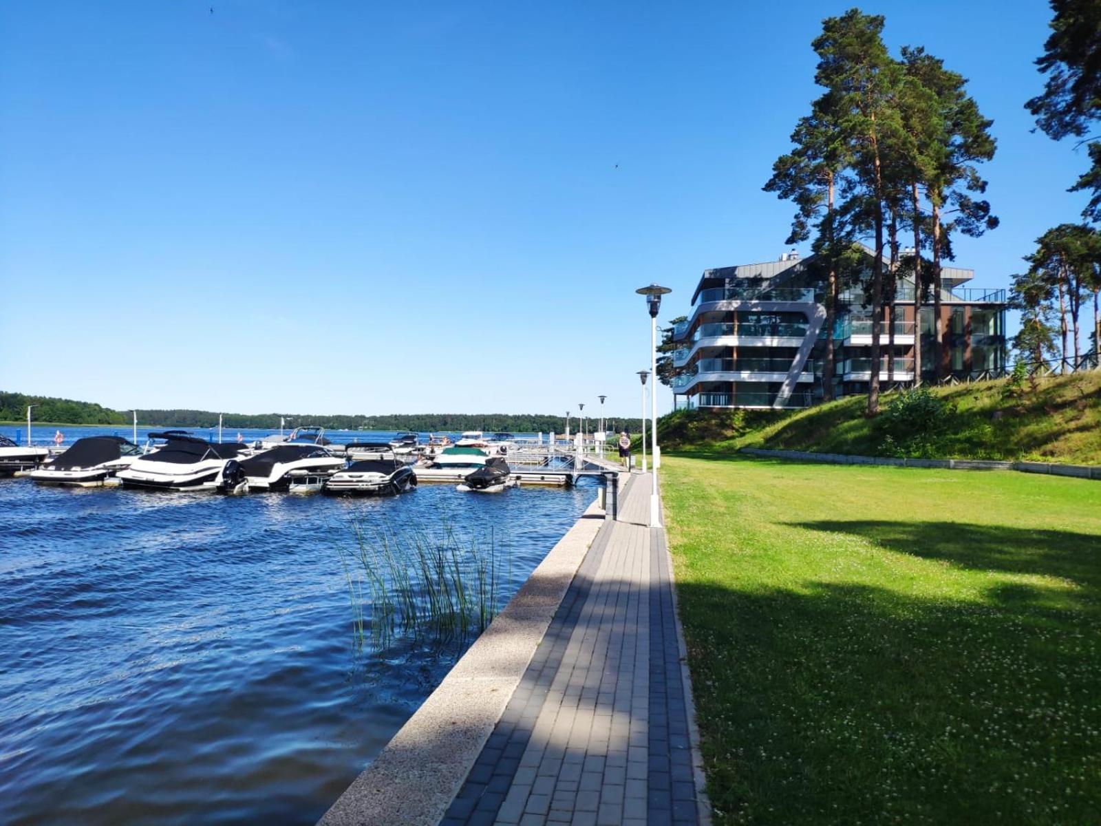 Apartament Bryza Augustow Z Widokiem Na Jezioro Necko Ngoại thất bức ảnh